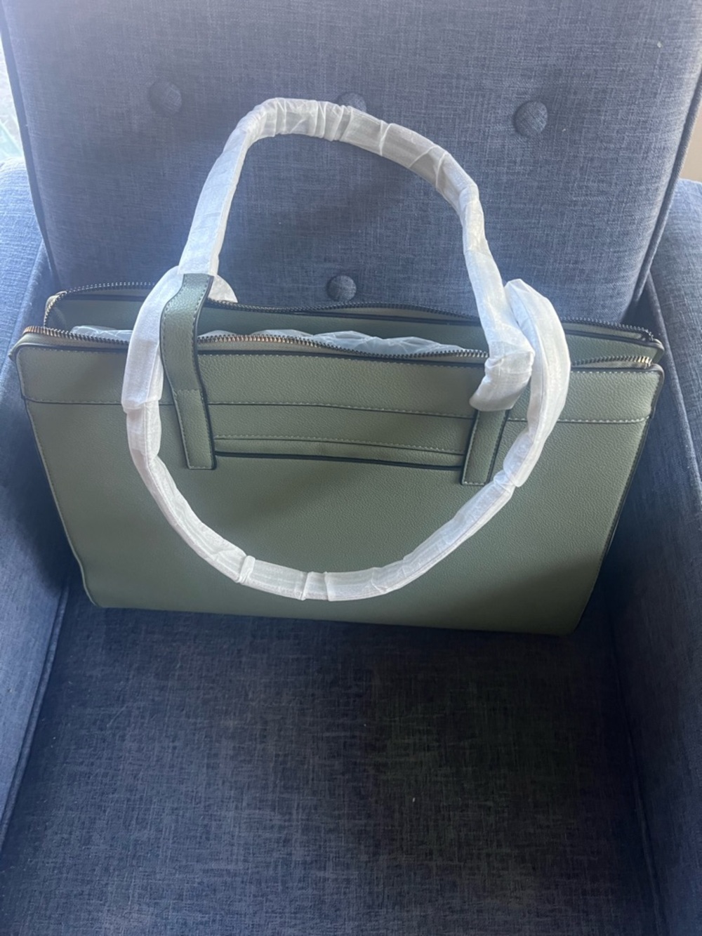 NWT.  London Fog Sophia Pebble Tote Olive Green. - Picture 4 of 7